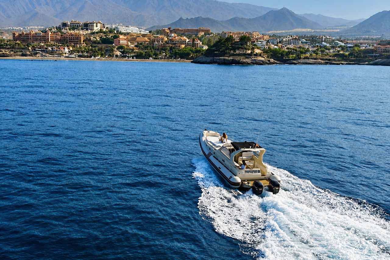 Guests cruising on the Opera 33 private boat
