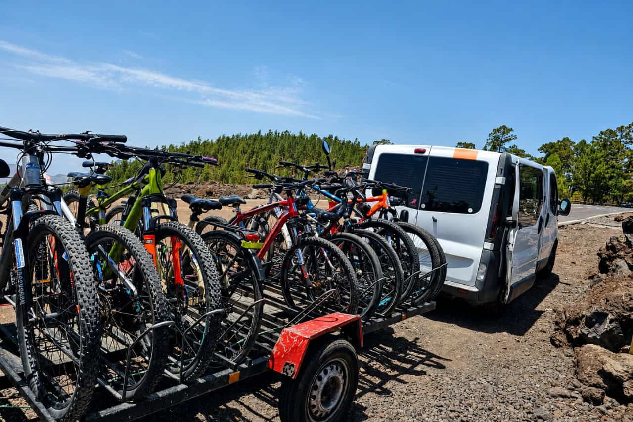 Minivan and trailer transporting the bikes for the Teide tour with hotel pickup