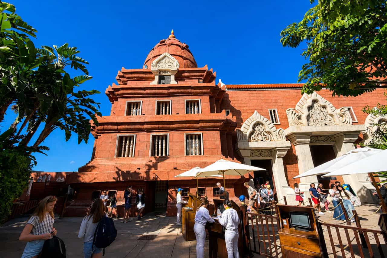 Main entrance of Siam Park Tenerife with the VIP ticket