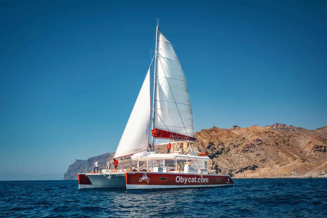 Катамаран Obycat в Атлантическом океане