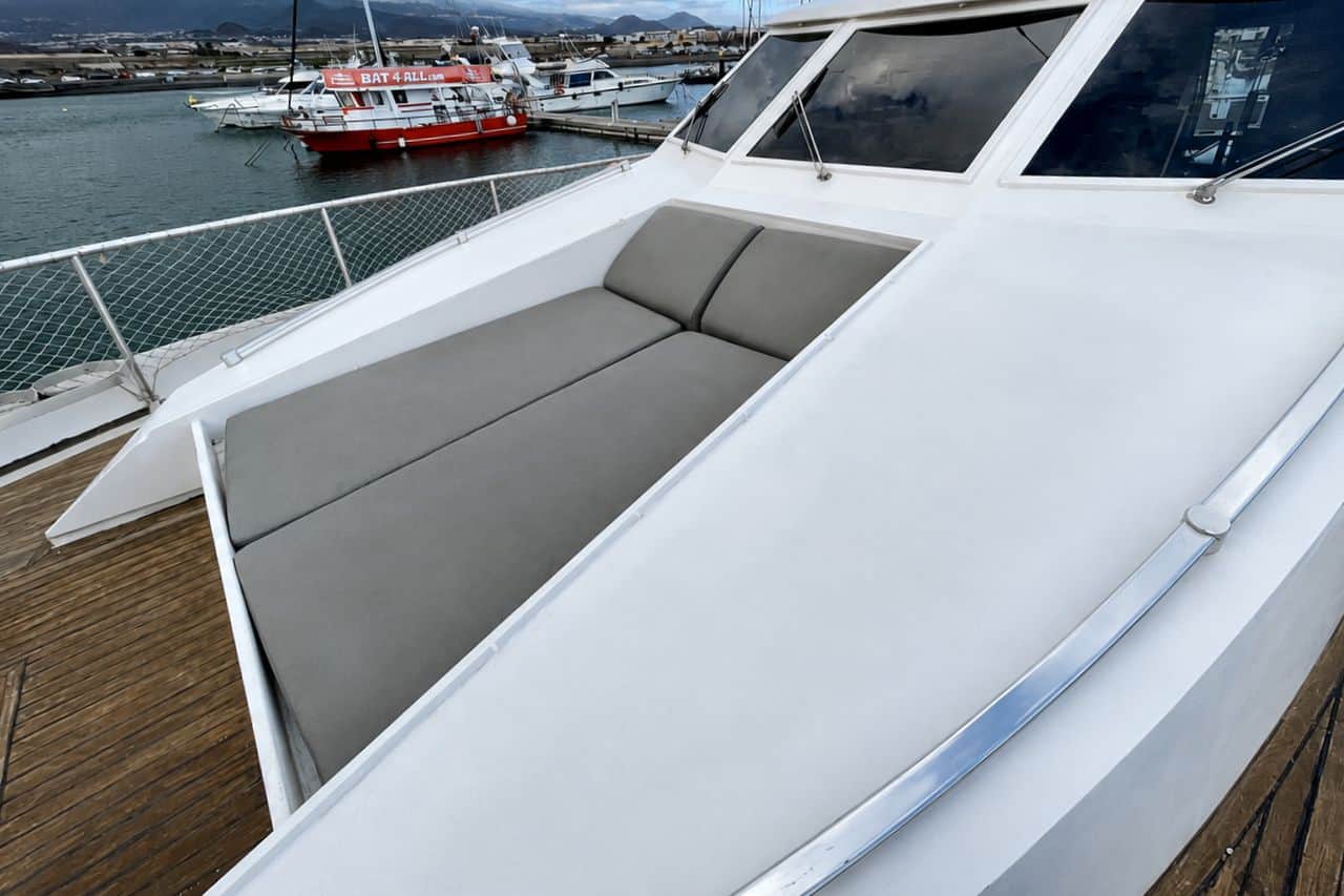 Front sunbeds on Gulliver yacht Tenerife for relaxing during a private boat charter