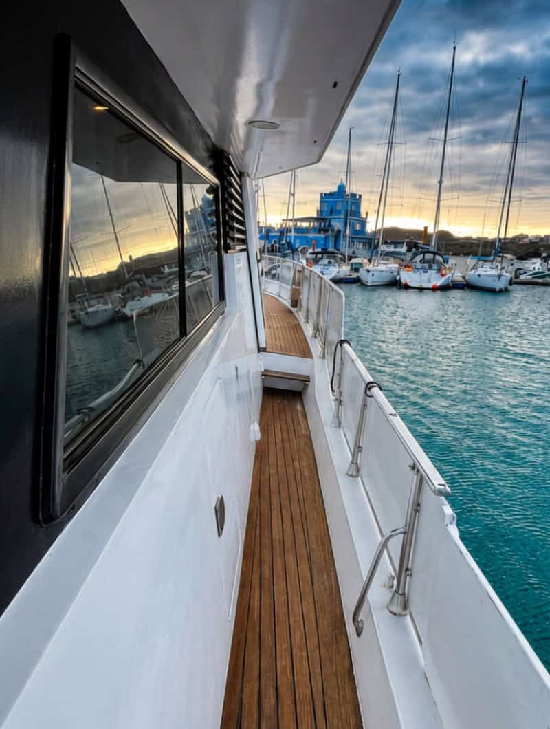 Gulliver Yacht Tenerife Side Walkway Side walkway on the 20 meter Gulliver yacht Tenerife with room to move around the boat