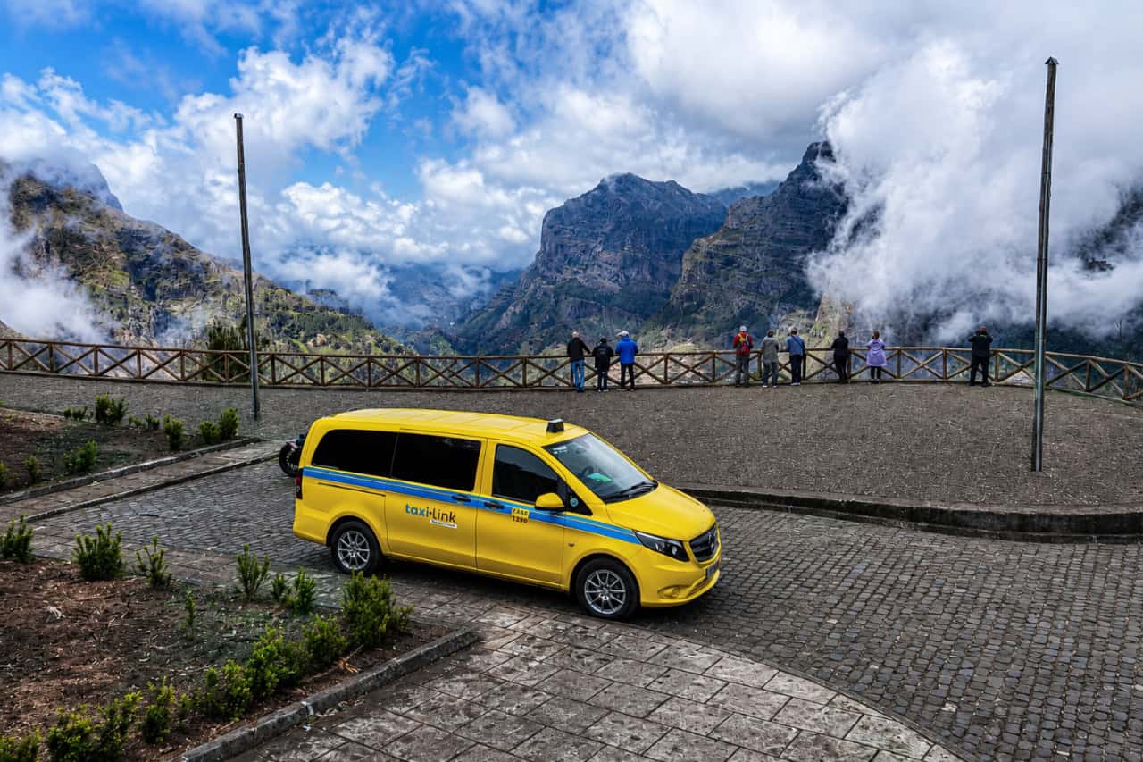 Private Madeira taxi at a mountain viewpoint