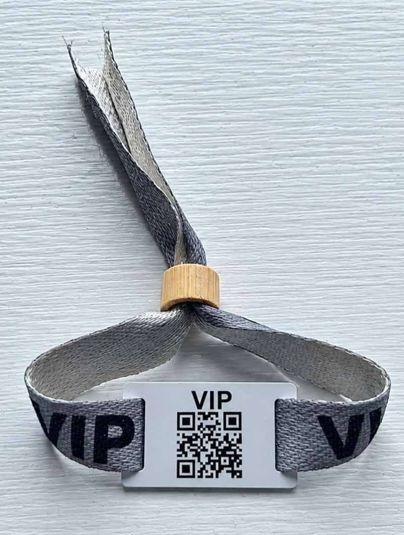Close up of the Siam Park VIP bracelet for the all inclusive ticket