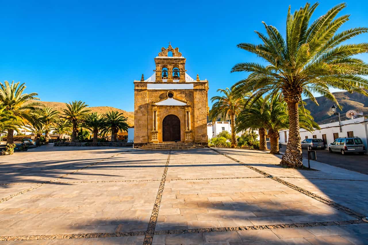 The historic church of Betancuria on the Fuerteventura tour