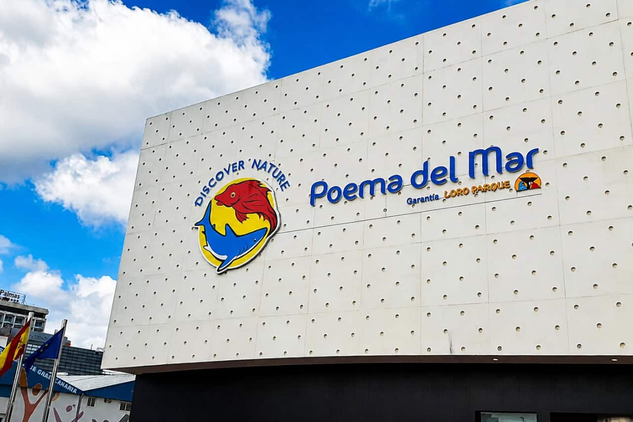 Spalvingas pagrindinis „Poema del Mar“ įėjimas Las Palme
